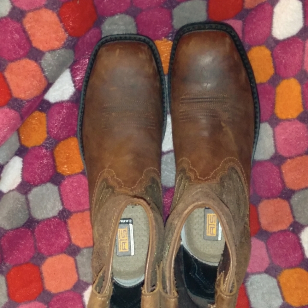 NWOT Ariat groundbreaker  composite toe boots